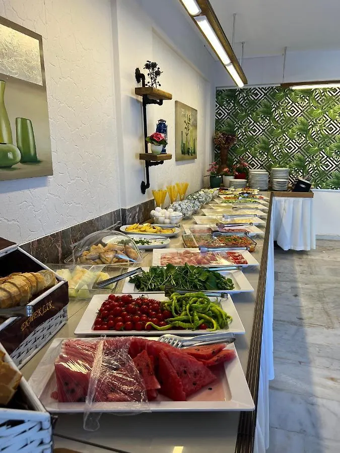 Bayram Hotel Çeşme