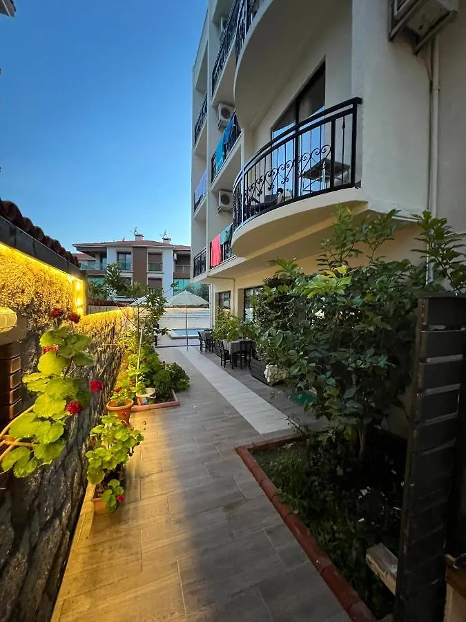 Bayram Hotel Çeşme